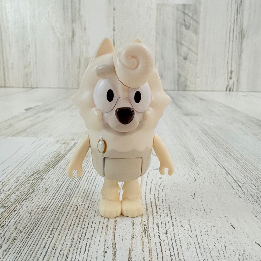 Bluey WENDY Judo's Mom Chow Chow White Dog Fancy Hair Replacement Figure NEW